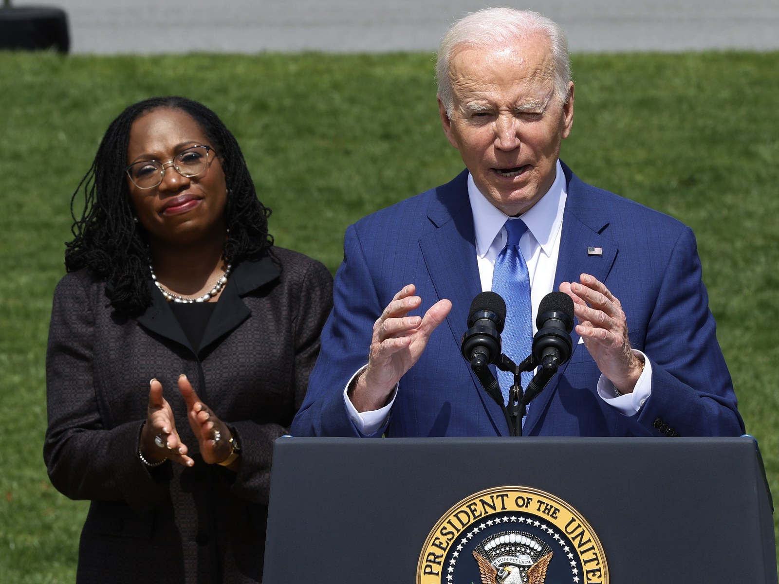 Biden's Health Crisis: Is He Fit for 2024?